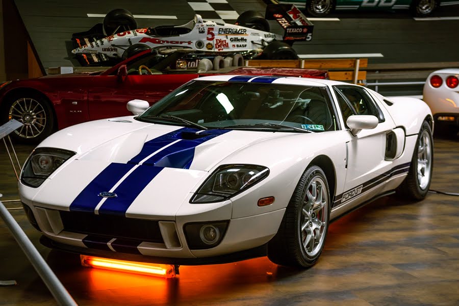 Ford GT (2004-2006)